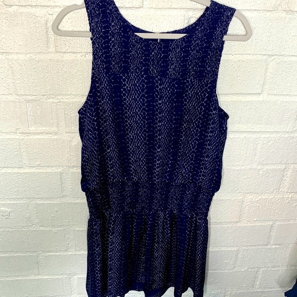 Joie Snake Print Smoked Navy Blue Sleeveless Silk Mini Dress size Medium - Picture 3 of 9